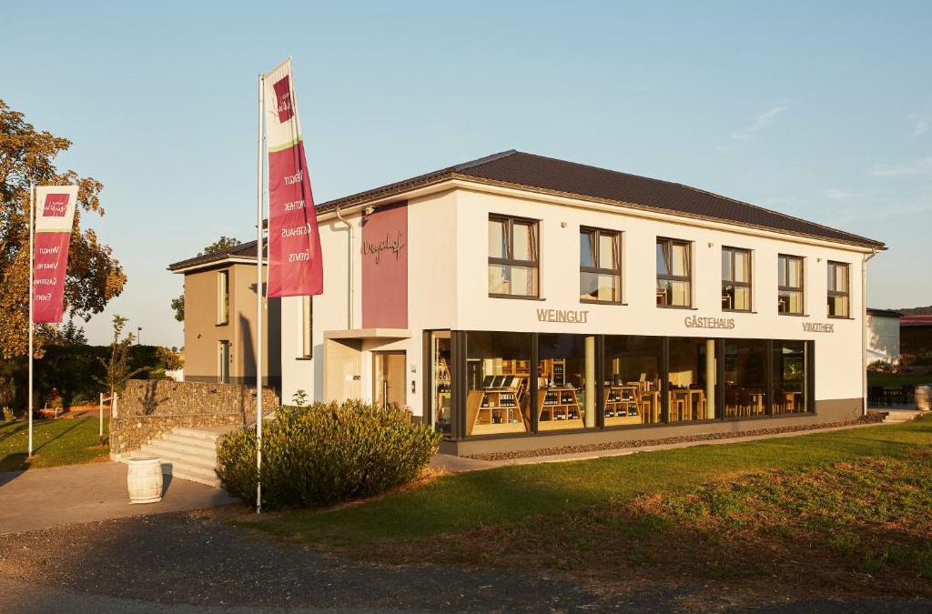 Flonheim Hotel | MEYERHOF - Bioweingut, Vinothek & Gästehaus