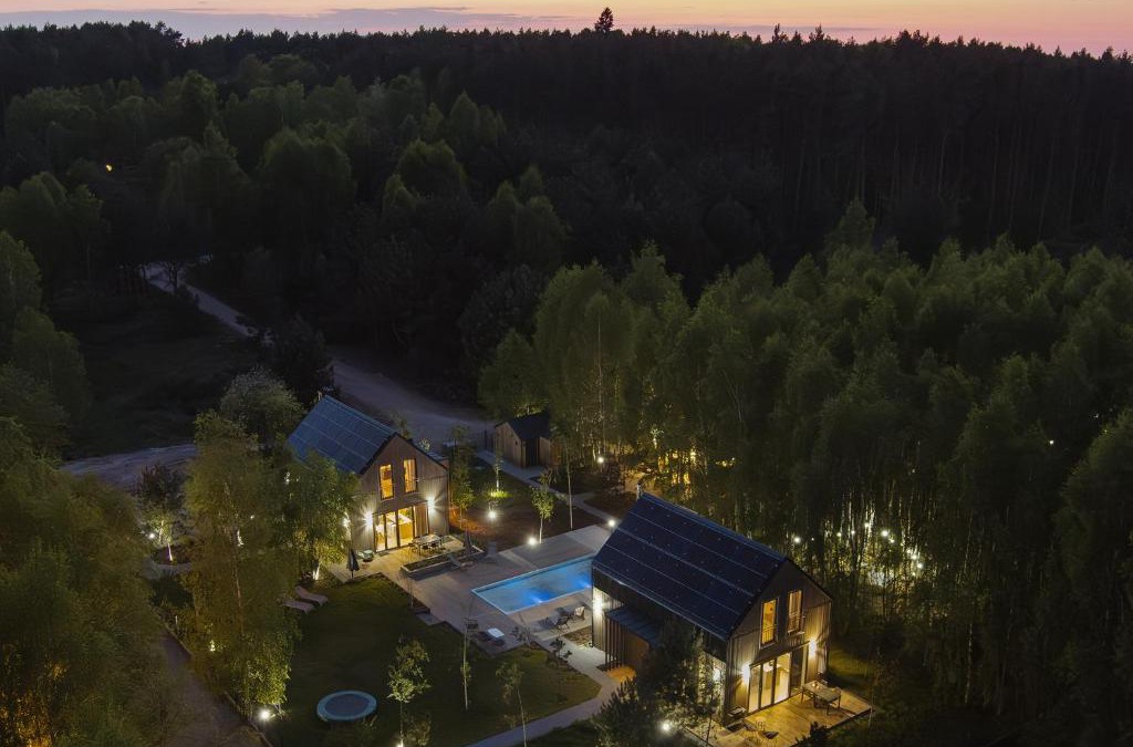 Ciekocino Villa | Między Brzozami / Domy w lesie