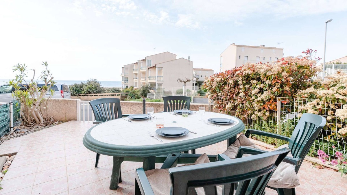 Saint-Pierre-la-Mer House | MI70 3 room house with sea view and WIFI in a residence with swimming pool