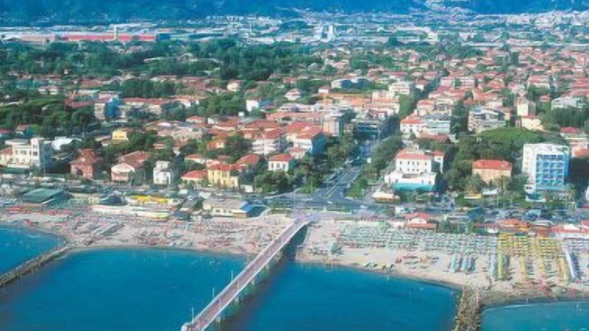 Capanne-Prato-Cinquale Apartment | Mia by Interhome