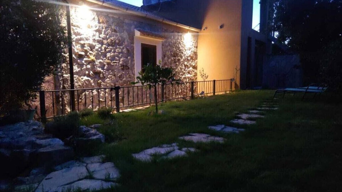 Banjol Villa | Mia Comfortable holiday residence