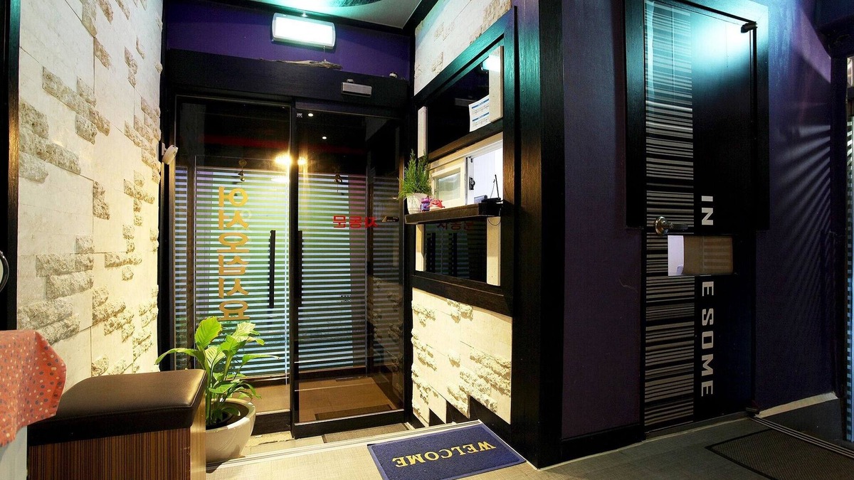 Songjung-dong Hotel | Mia Some