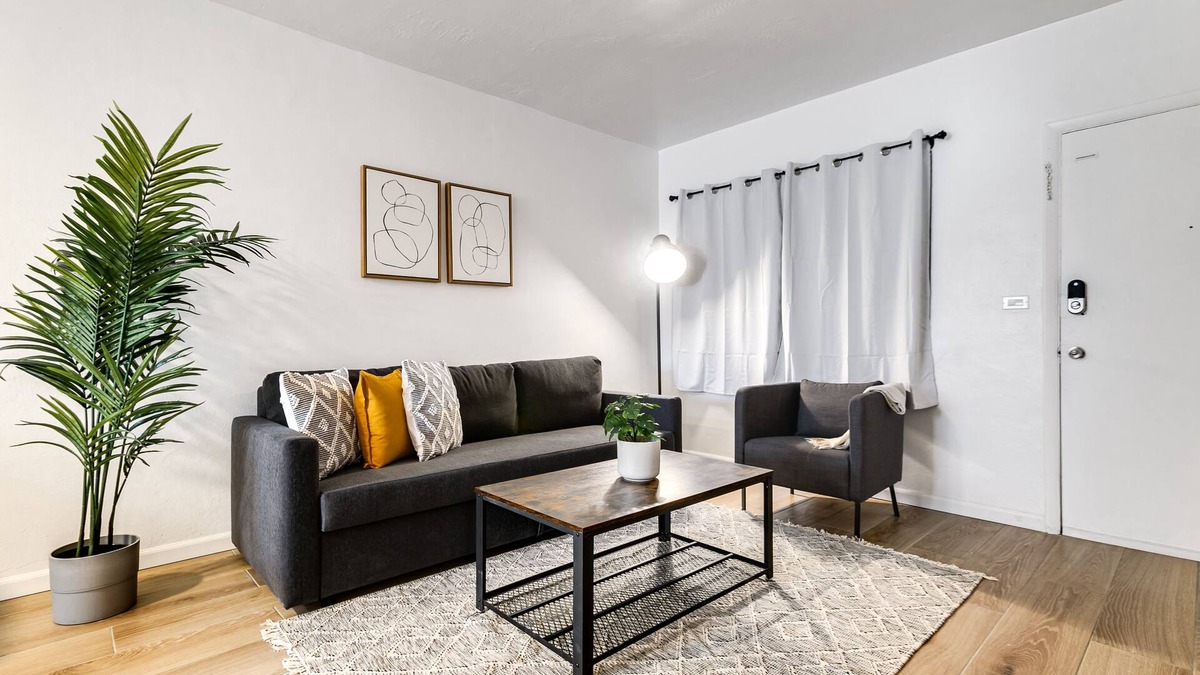 Virginia Gardens Apartment | Miami Airport 2-bedroom unit with speedy Wi-Fi/MIA - Virginia #8