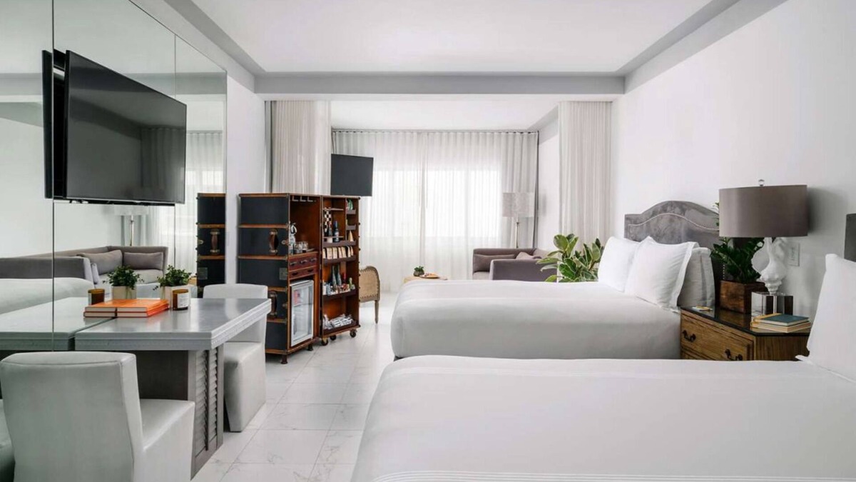 City Center Resort | Miami Beach Paradise Found! 4 Relaxing Units, Outdoor Pool, Pets Allowed!
