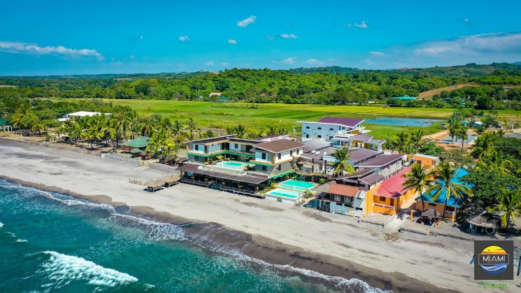 Morong Hotel | Miami Heat Beach Resort