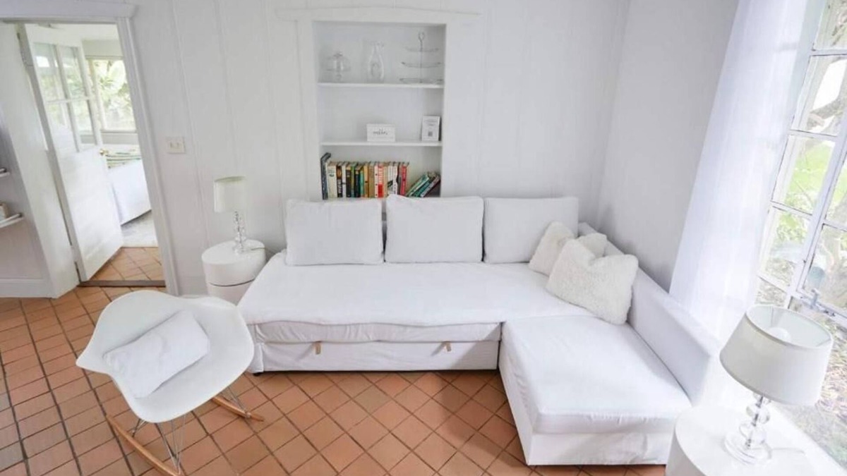 El Portal House | Miami Pool Cottage Su