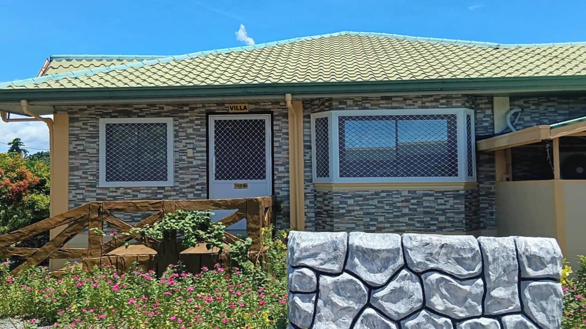 Bolinao Villa | Michael's Homestay - Farm Villa near Patar Beach & Bolinao Falls