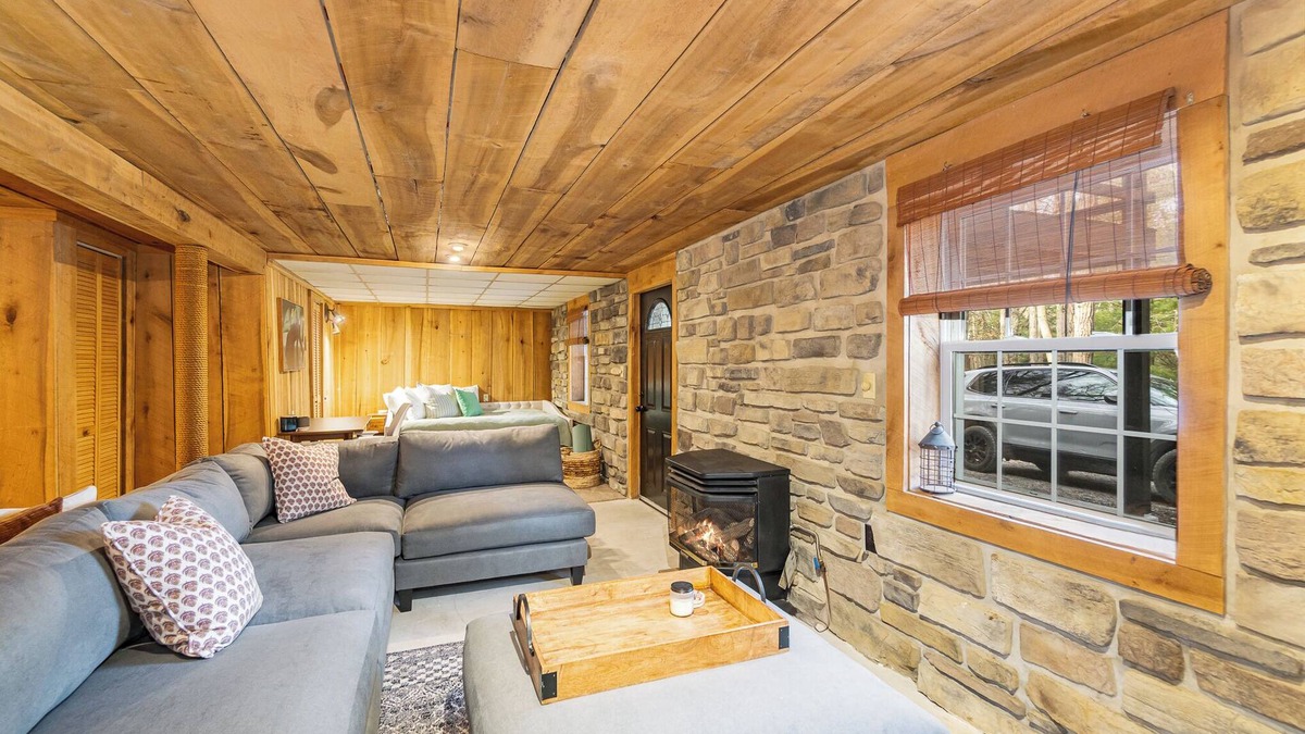 Biglerville Cabin | Michaux Forest Retreat