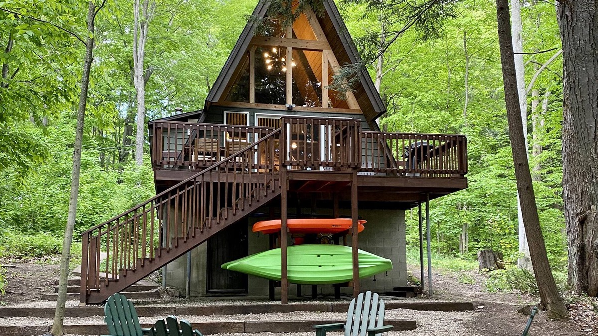 Kalkaska Cabin | Michigan-A-Frame:Bonfires, Hot Cocoa, and Fall Magic in Kalkaska