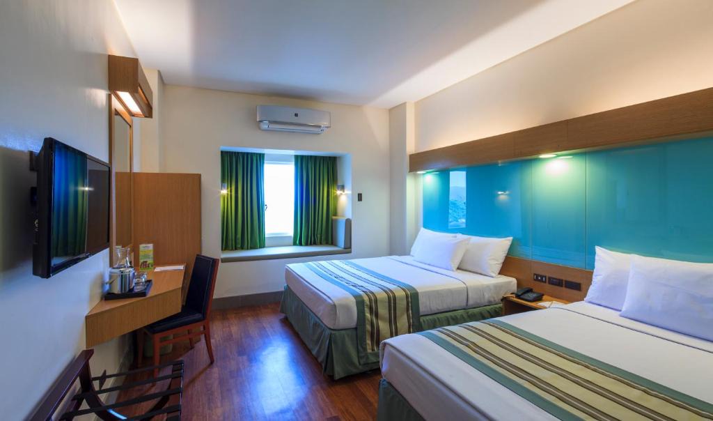 Binan City Hotel | Microtel by Wyndham South Forbes near Nuvali