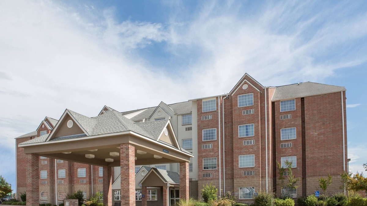 Hattiesburg Hotel | Microtel Inn & Suites by Wyndham Hattiesburg