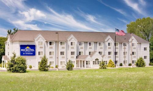 Maugansville Hotel | Microtel Inn & Suites by Wyndham Hagerstown by I-81