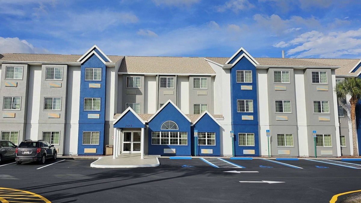 Bushnell Hotel | Microtel Inn & Suites by Wyndham Bushnell