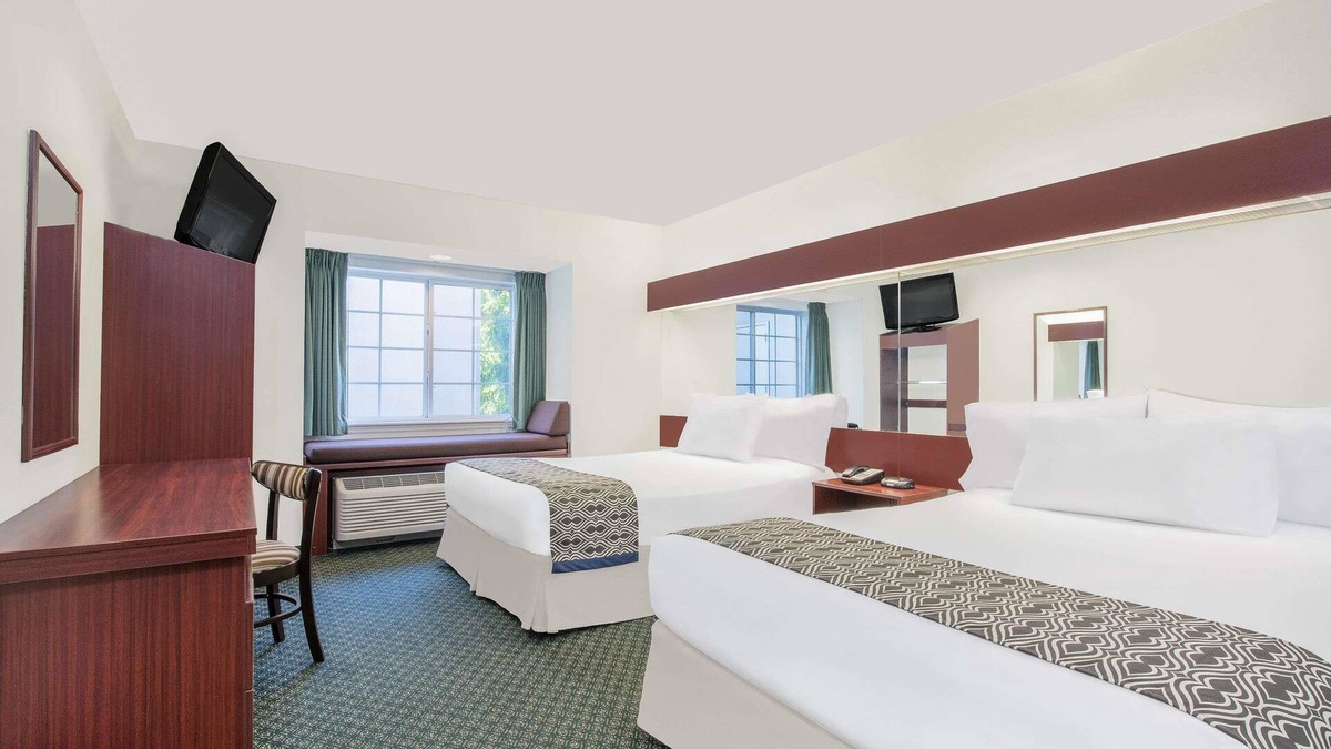 Hamburg Hotel | Microtel Inn & Suites by Wyndham Hamburg