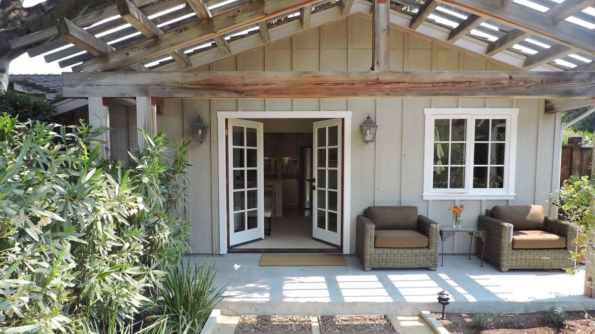Carmel Cottage | Mid Carmel Valley Guest Cottage with Private Driveway - Extended Stay