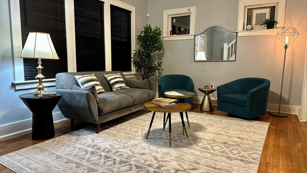 Detroit House | Mid Century Modern 3-bedroom 2-bath house with WiFi, AC, W backyard