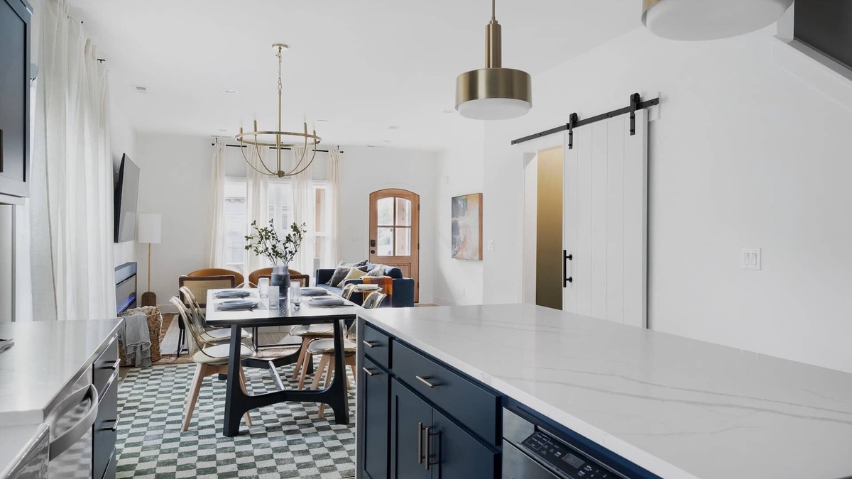 Jeffersonville House | Mid-Century Farm Home w/Hot Tub & Fire Pit