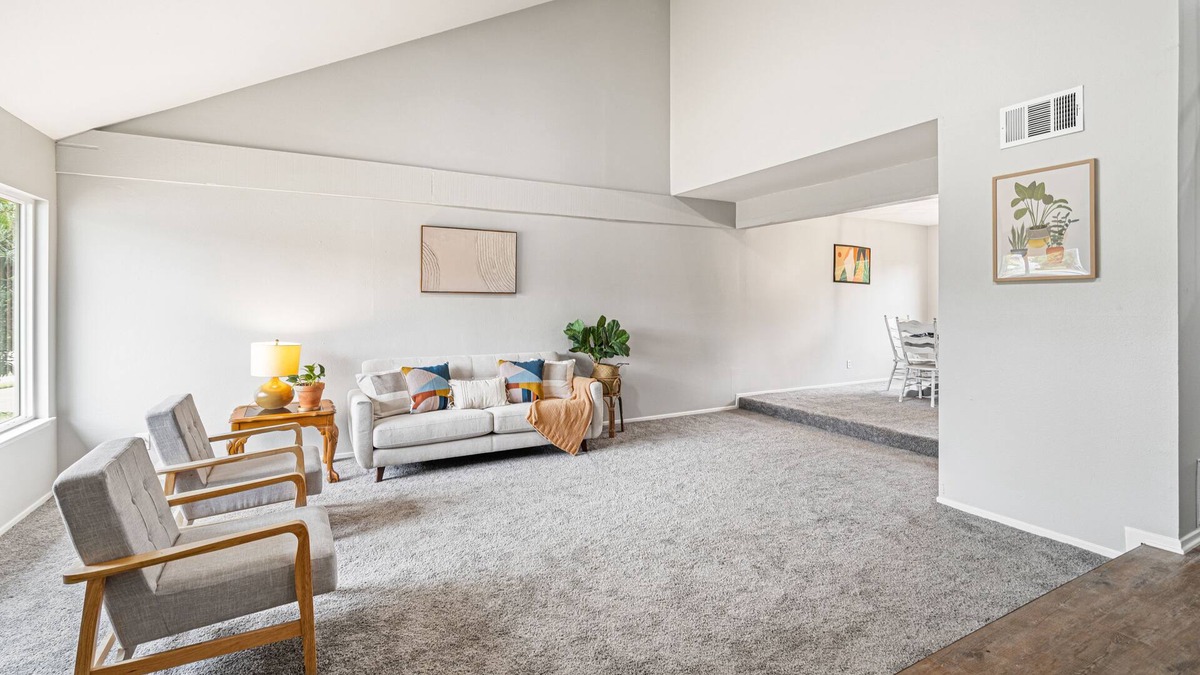 Camarillo House | Mid-Century Meets Modern!
