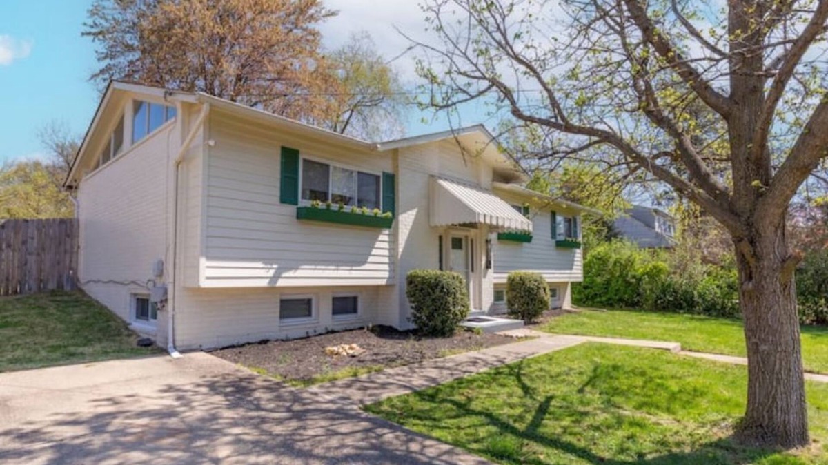 Seminary Hill House | Mid-Century Modern 4BR Home: 15 min from Old Town!