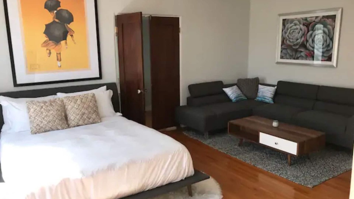 Fort MacArthur Apartment | Mid Century Modern Beachside. Laundry. Parking