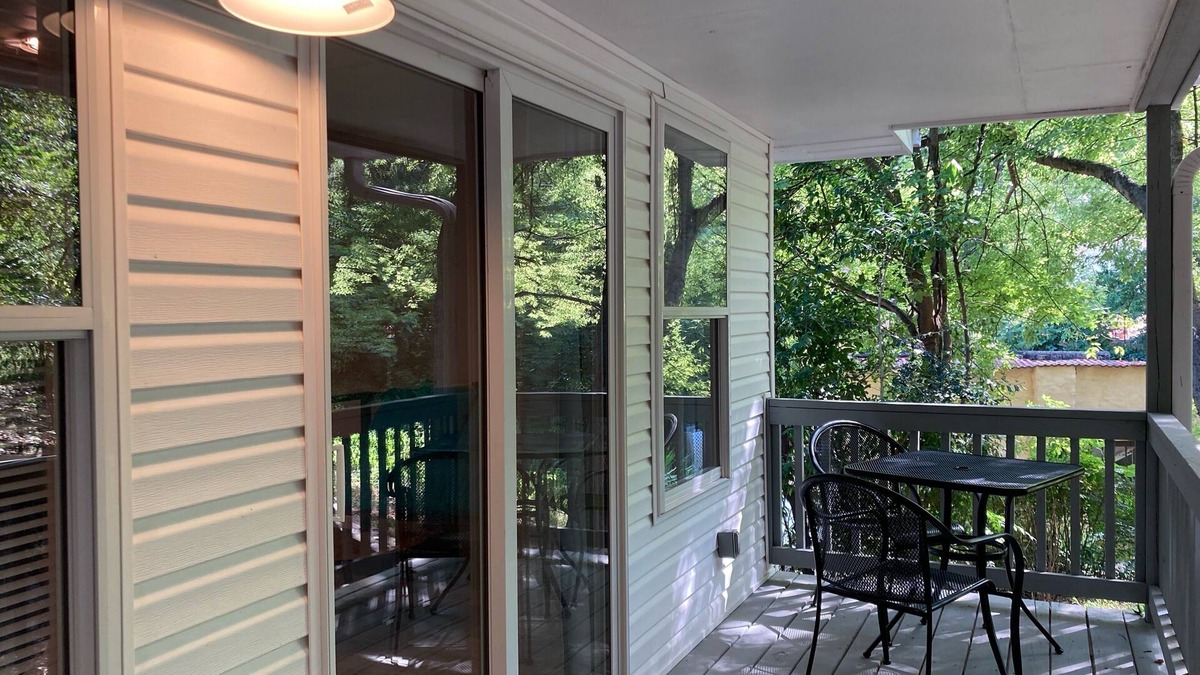 Hot Springs Apartment | Mid-Century Modern, West Mountain Apartment, 1 minute to Downtown