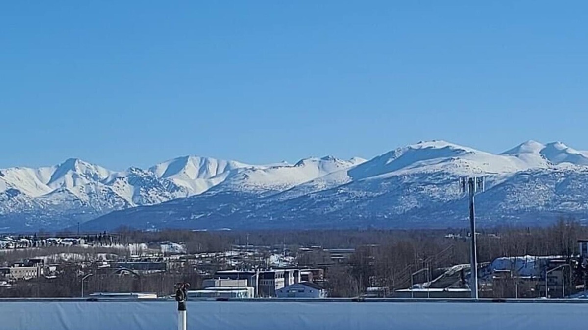 Downtown Anchorage Apartment | Mid Century Retro Top Floor Studio in Downtown Anchorage with Views