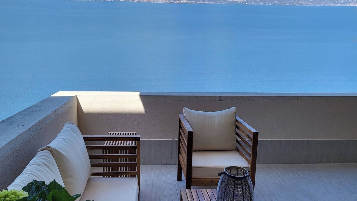 Garda House | Mid-century villa "La Maison sur Mer" with spectacular views of Lake Garda