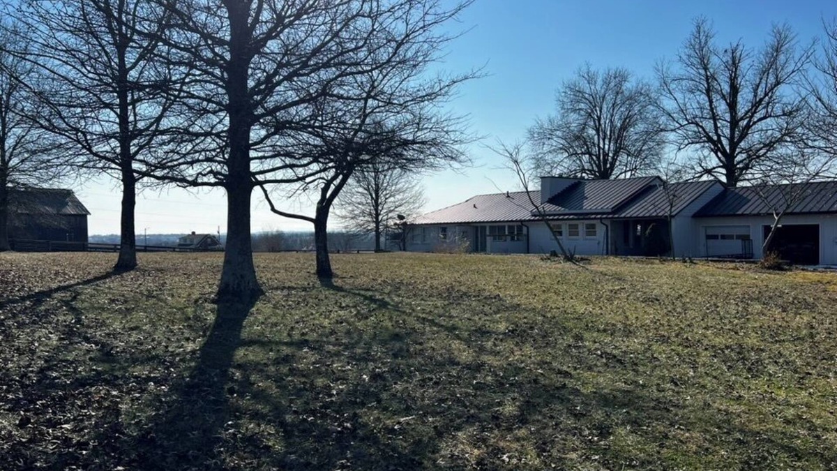 Mc Kinney Other | Midcentury 3-bedroom farmhouse on the city line between Danville and Stanford.