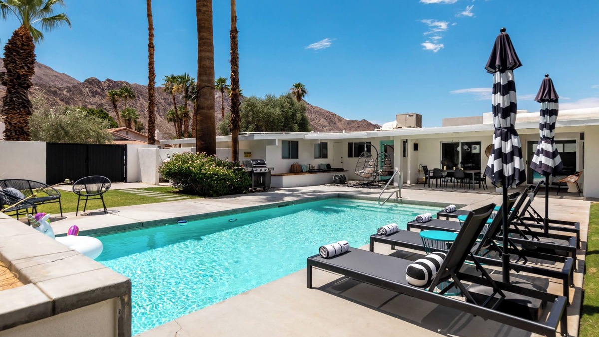 La Quinta Cove House | Midcentury 4-bedroom house with spacious backyard & pool in La Quinta
