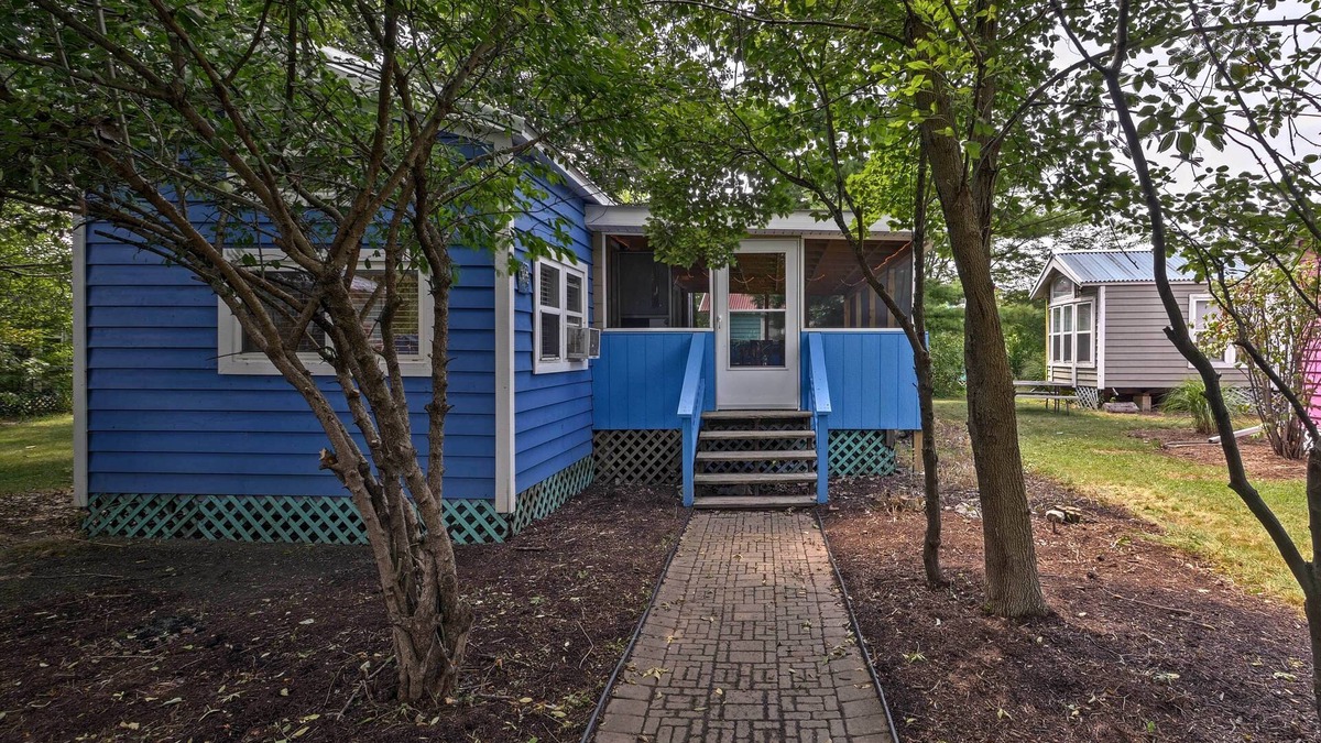 Put-in-Bay Villa | Middle Bass Island Home - Pool & Hot Tub Access!
