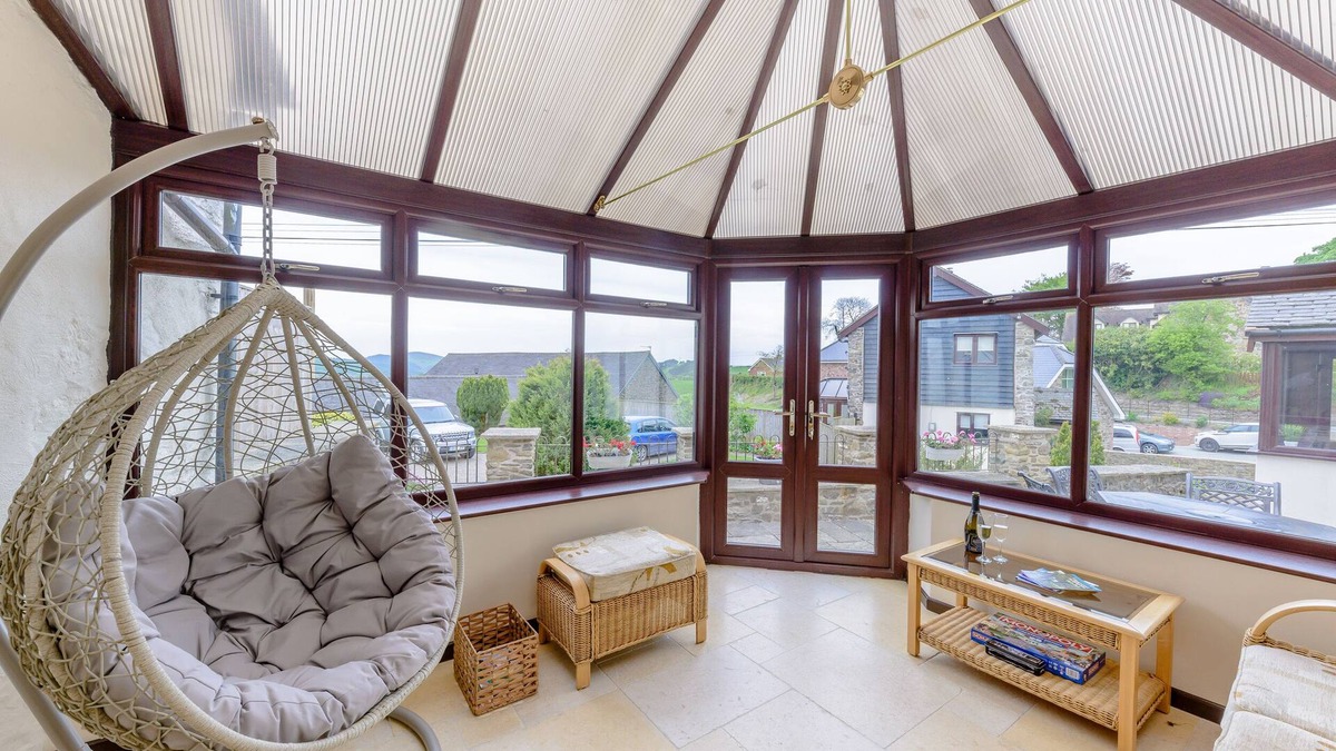 Shelve House | MIDDLE FARM, family friendly, with open fire in Bishop's Castle