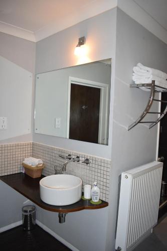 Stanwick House | Middle Farm Villa B&B