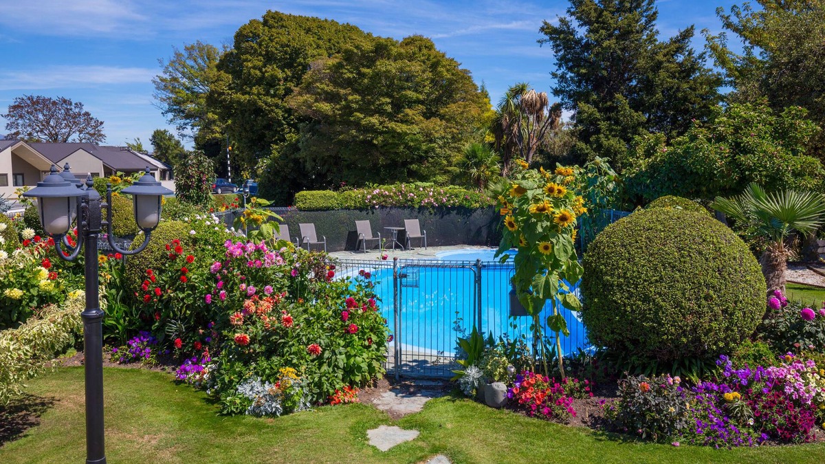 Blenheim Hotel | Middle Park Motel