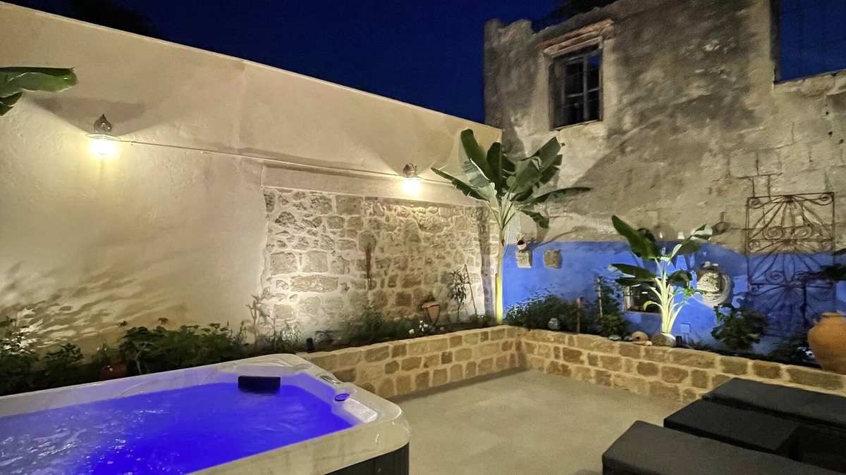 Rhodes Old Town Bed & Breakfast | Midgard Suites - Medieval Town