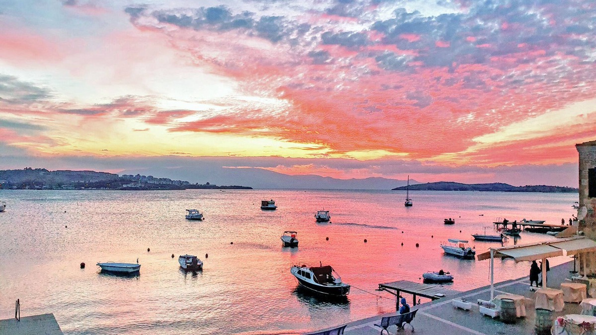 Foca Hotel | Midilli Konak Foca