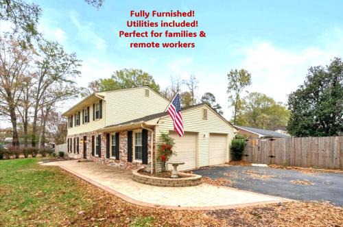 Fredericksburg House | Midterm, pet & family friendly 28 day stays
