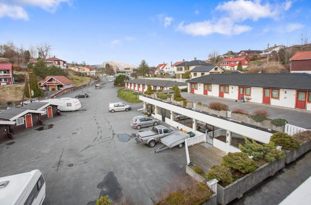 Fana Hotel | Midttun Motell & Camping AS