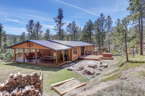 Deadwood House | Midway Meadows - very Private!