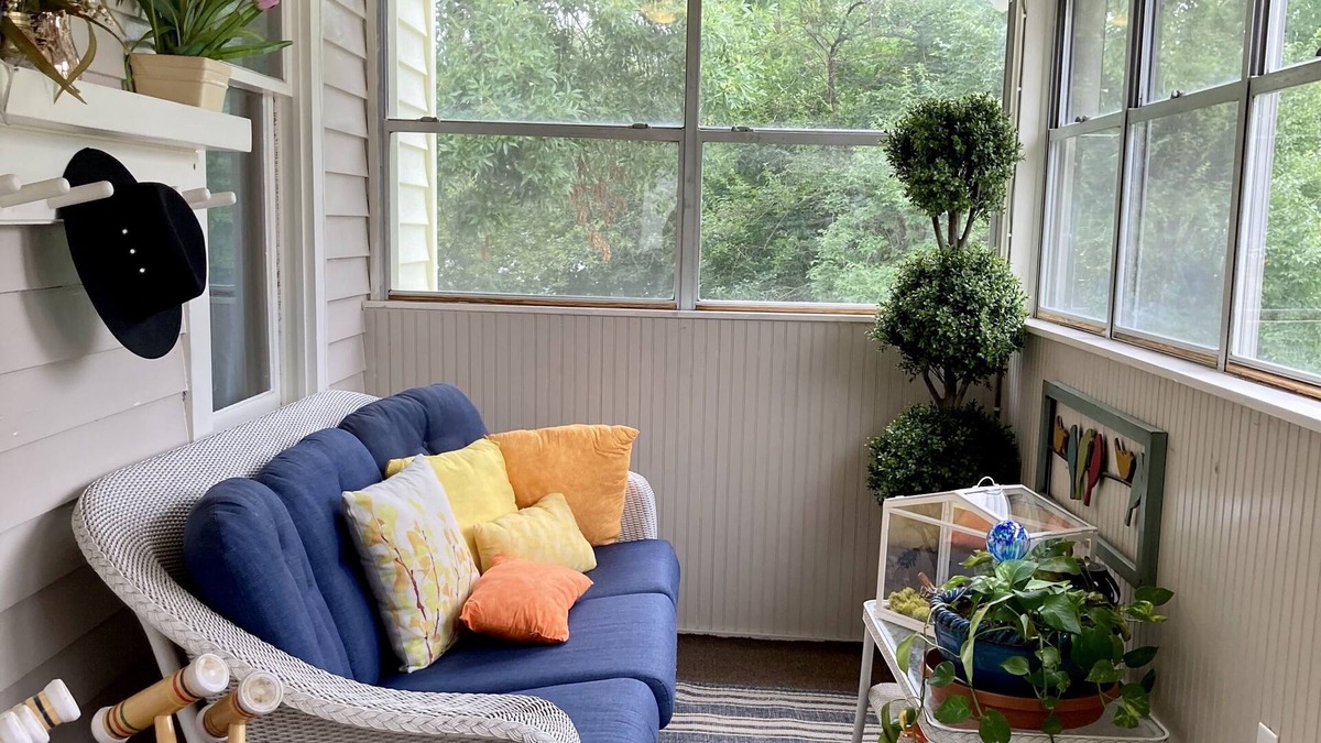 Washington Cottage | Midwest cottage with a relaxing beachy atmosphere.