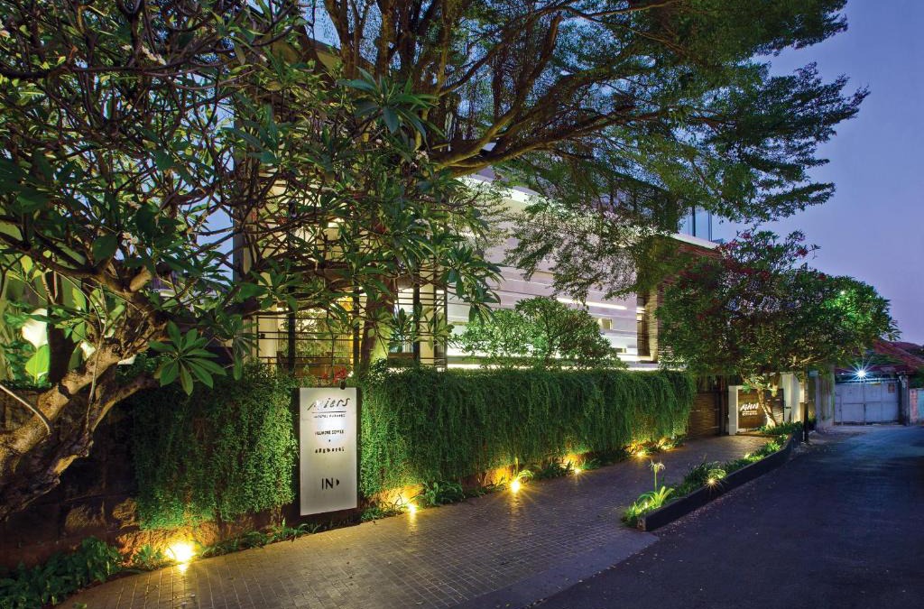 Kuningan Hotel | Miers Kuningan, ARTOTEL Curated