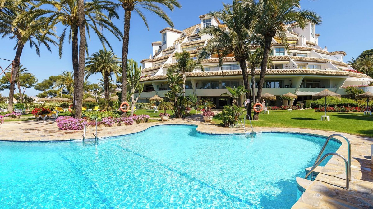 Mijas Apartment | "Mijas Costa Modern 2 Bed Apartment" with Sea & Mountain View, Pool & Garden