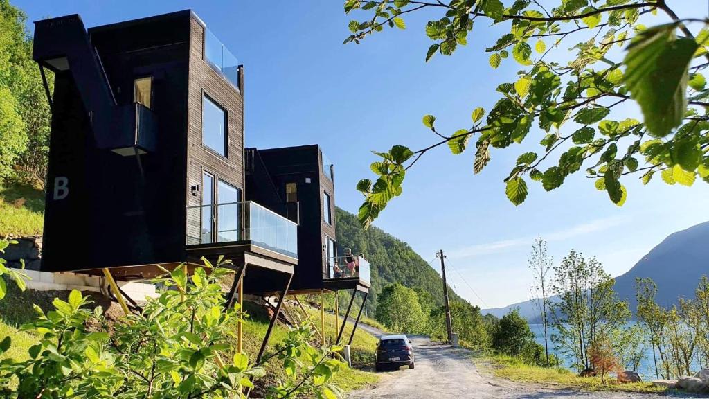 Etne Cabin | Mikrohyttene i Åkrafjorden