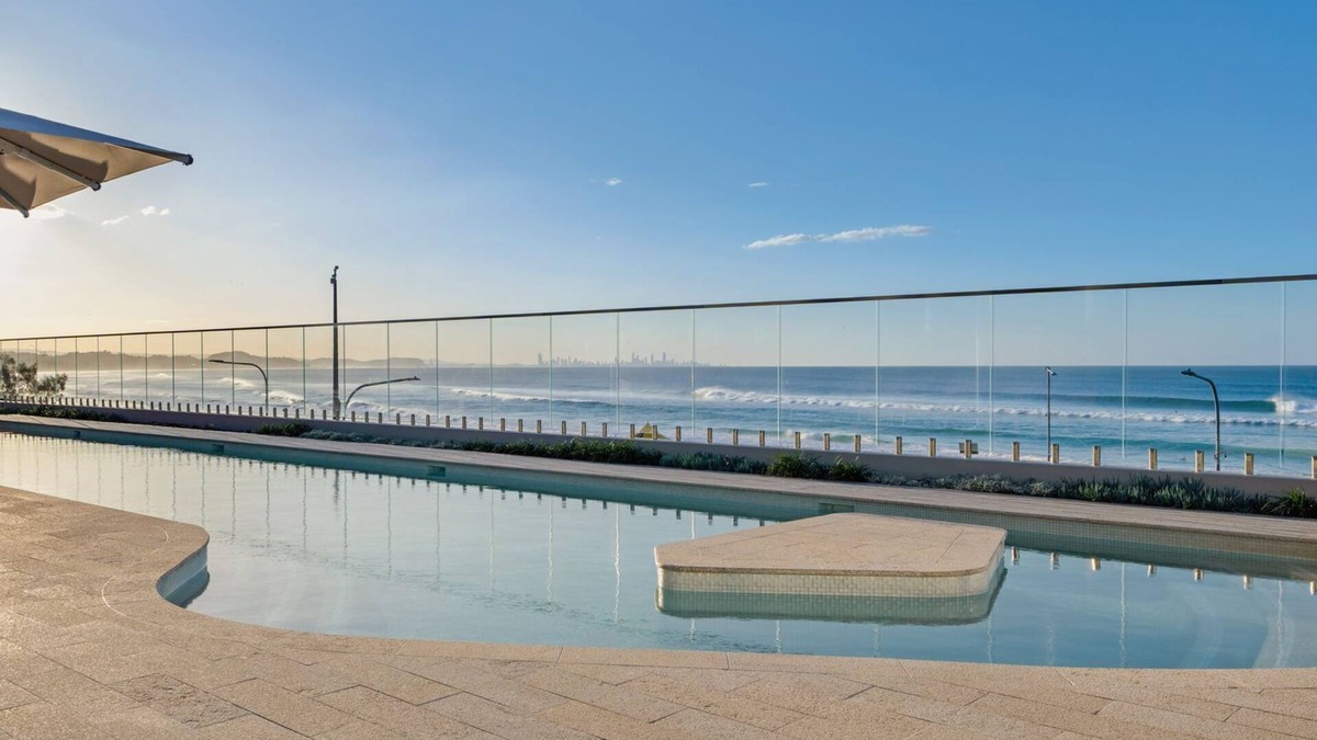 Coolangatta Apartment | Miles at Kirra Point 1406 - Luxury Sub Penthouse on Kirra Beachfront - Linen Provided
