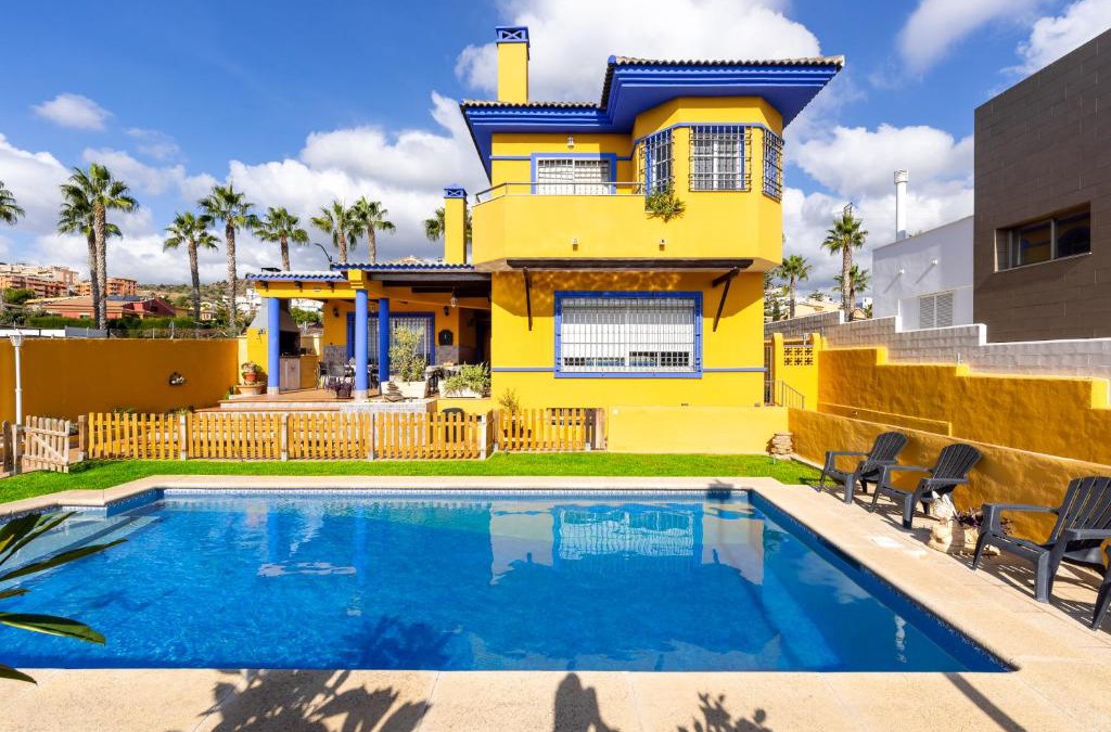 Rincon de la Victoria House | Milestone House