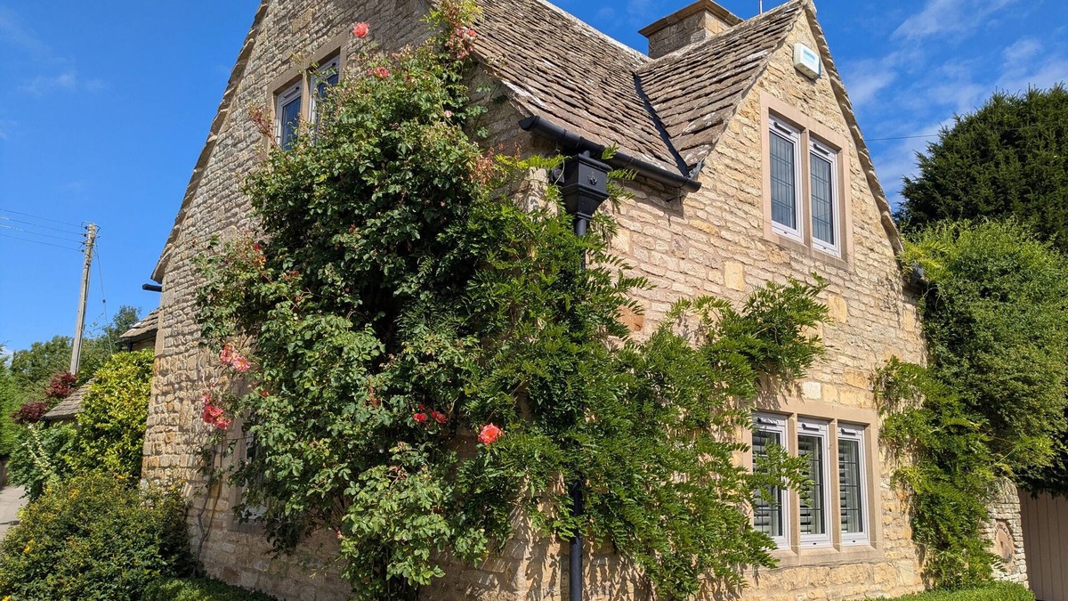 Lower Slaughter Cottage | MILL STREAM COTTAGE, family friendly in Lower Slaughter