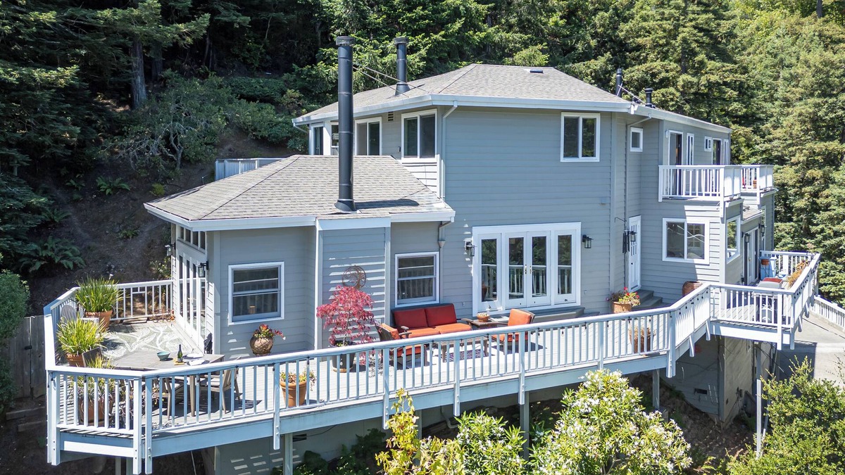 Mill Valley House | Mill Valley Luxe Forest Escape - 3BR - Views - Huge Decks - Gym - Private