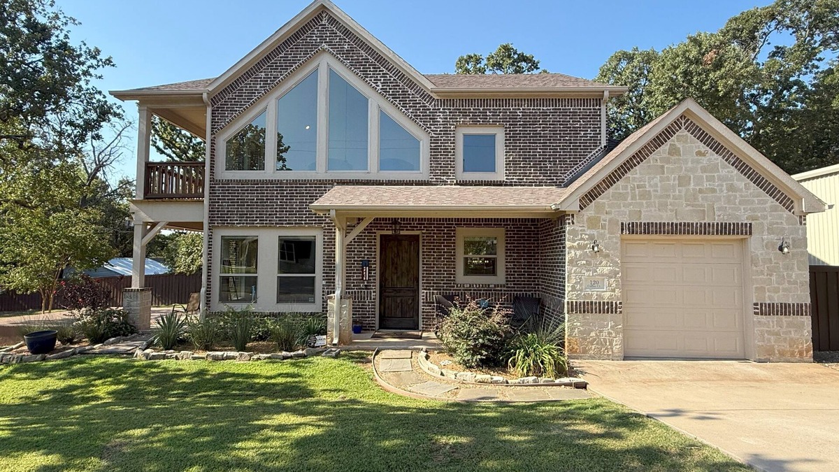 Pottsboro House | Miller's Cove on Lake Texoma! Luxury Lakeview Home built in 2017!