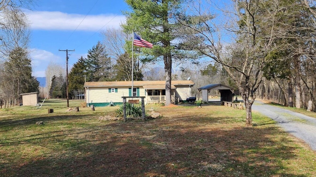 Luray Cabin | Millie`s Place | 2 Bed, 1 Bath
