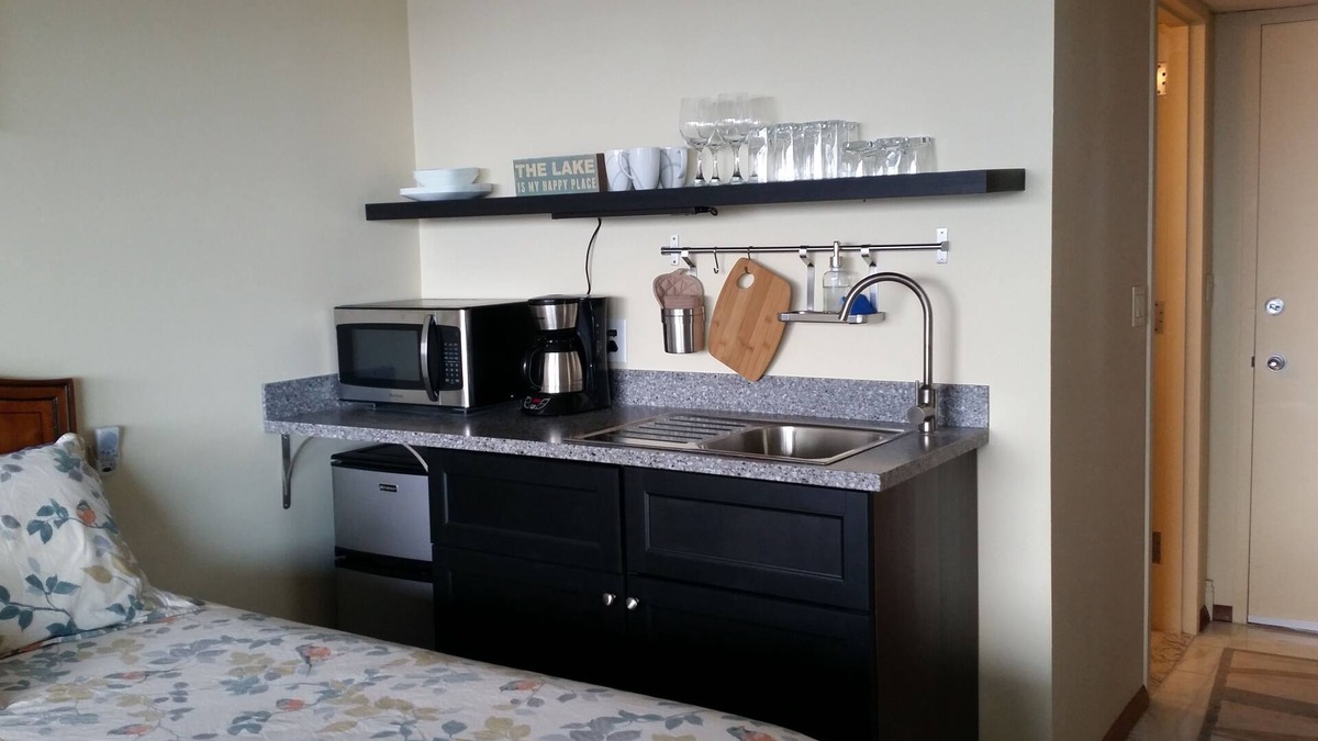 Weirs Beach Apartment | Million Dollar View of Lake Winnipesaukee with KitchenettenFlexible check in/out