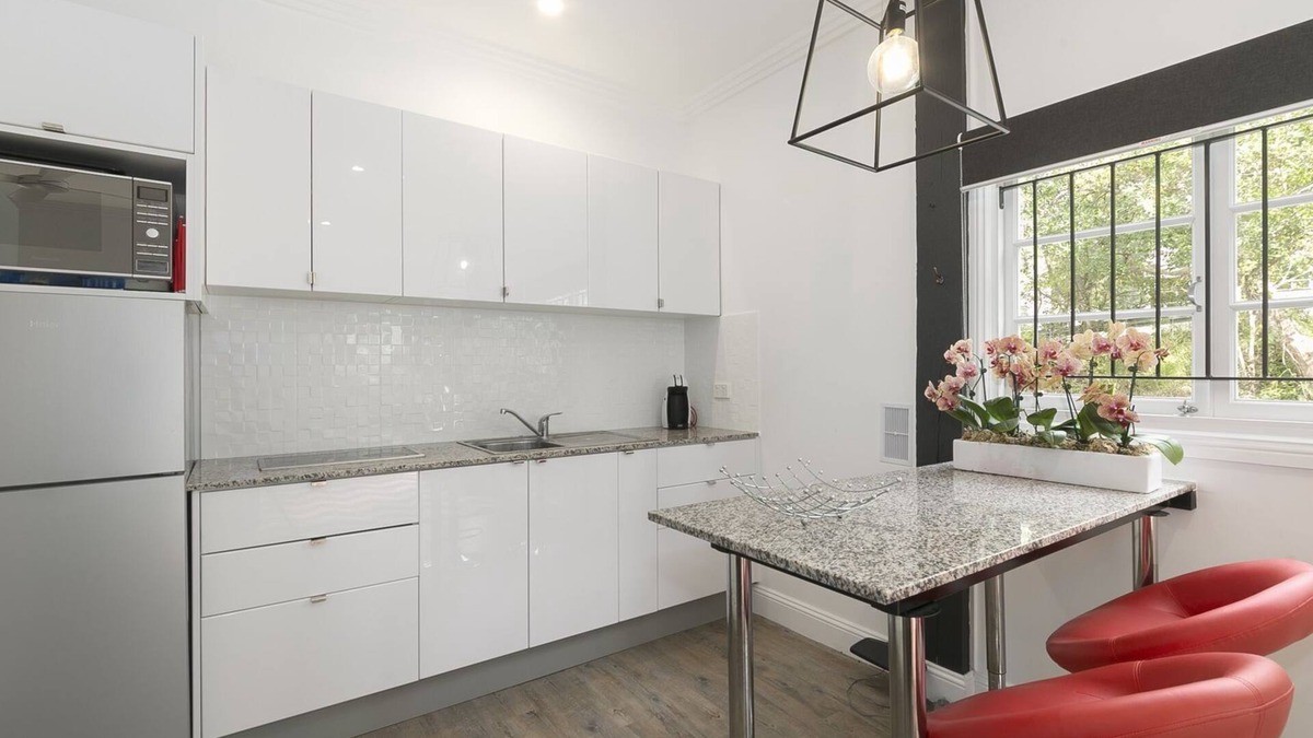 Auchenflower Apartment | Milton Mews Studios - 5km From the Brisbane CBD located in Auchenflower